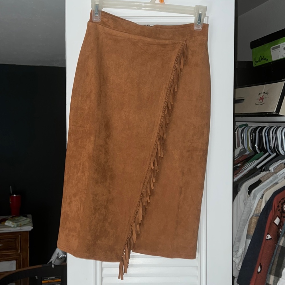 MIDI fringe skirt